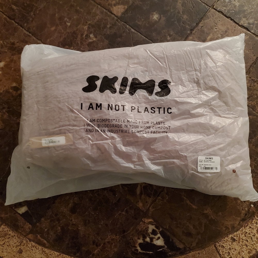 Skims Teddy Joggers Sherpa XS in Tigers Eye NEW IN PACKAGE - Picture 2 of 4